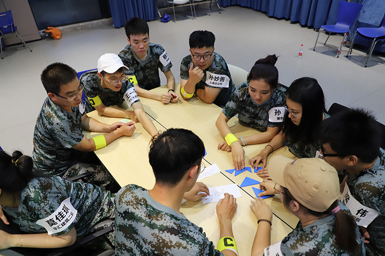 电子游戏平台app