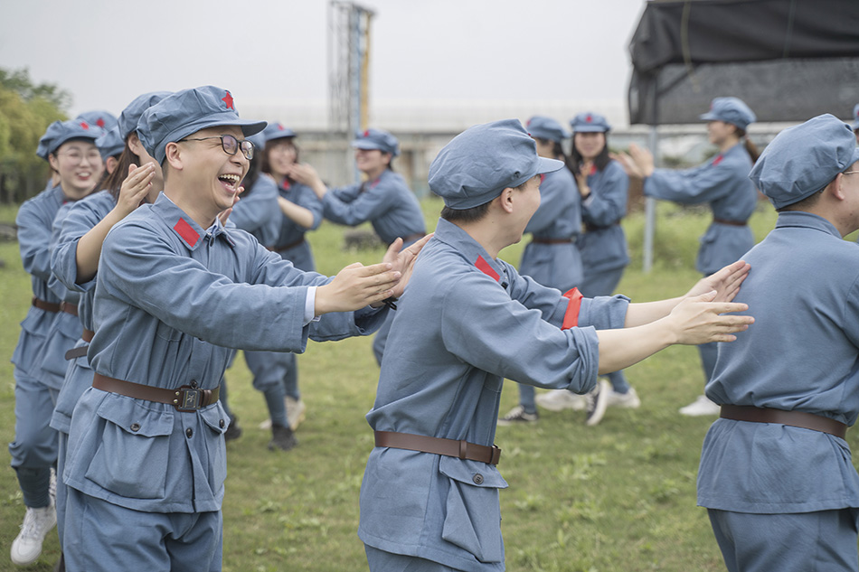 电子游戏平台app