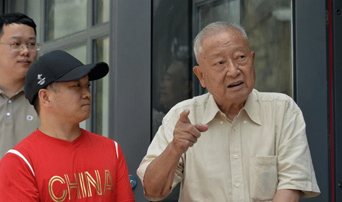 沿院士足迹5.gif 沿院士足迹5.gif