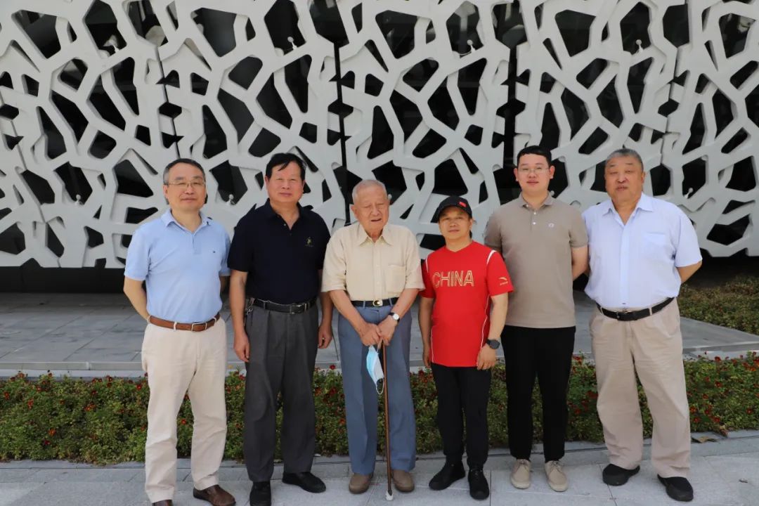 沿院士足迹8.jpg 沿院士足迹8.jpg