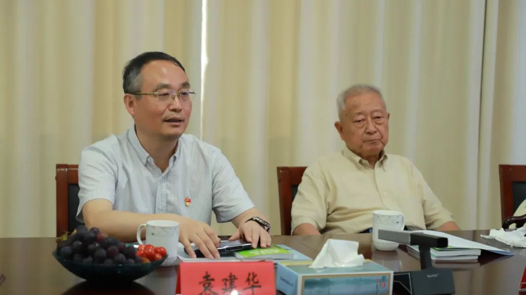 沿院士足迹15.jpg 沿院士足迹15.jpg