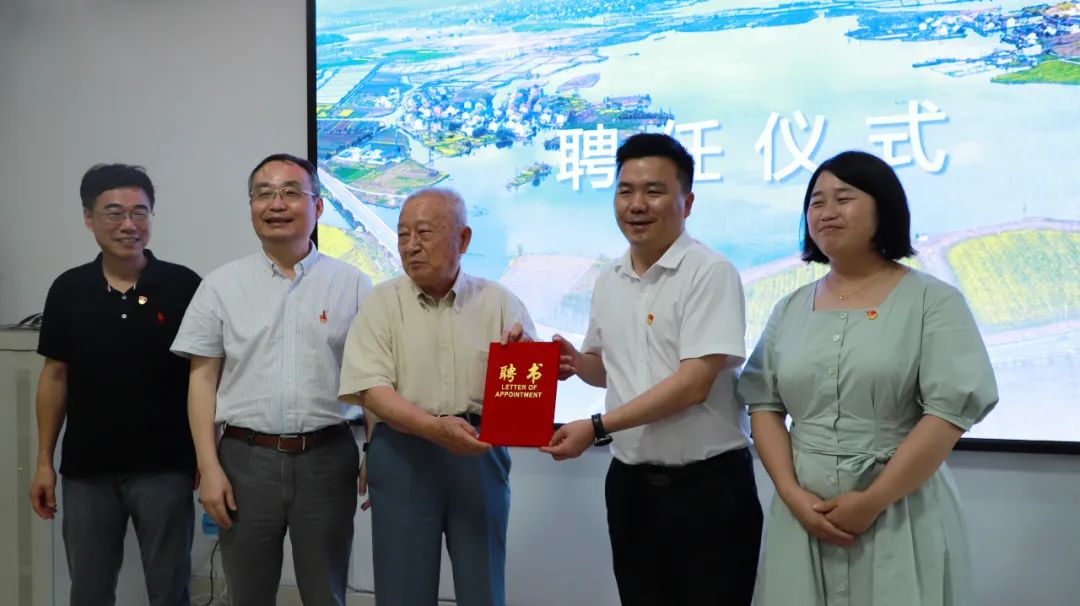 沿院士足迹19.jpg 沿院士足迹19.jpg