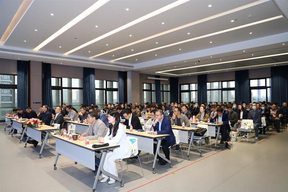 电子游戏平台app