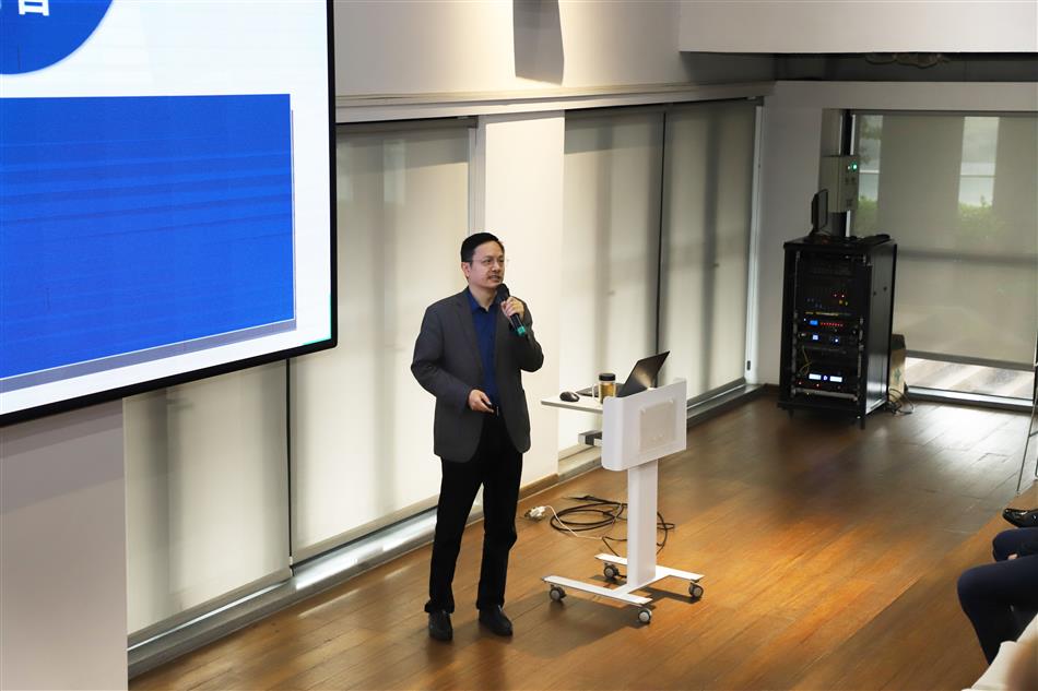 电子游戏平台app